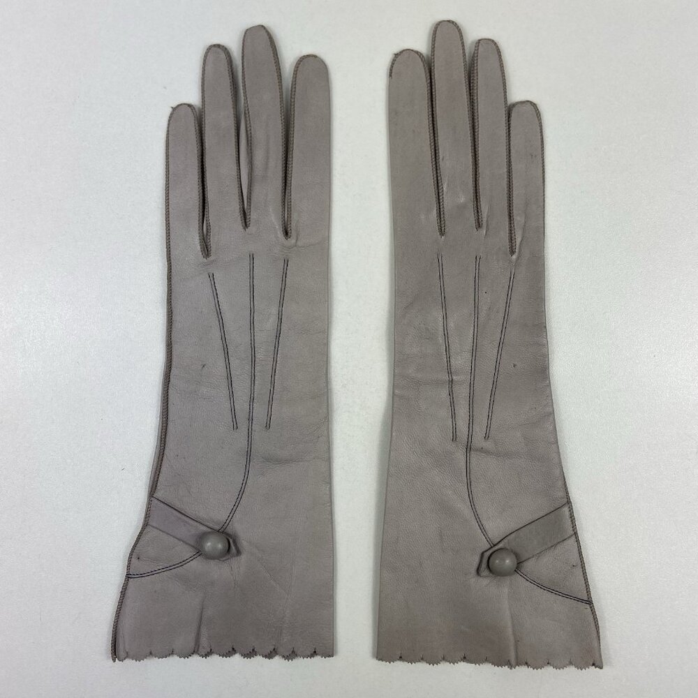 Becker’s Vtg 1930's *Unworn w/ Pinholes* Sz 6.5 Leather Gloves Button Scalloped‎